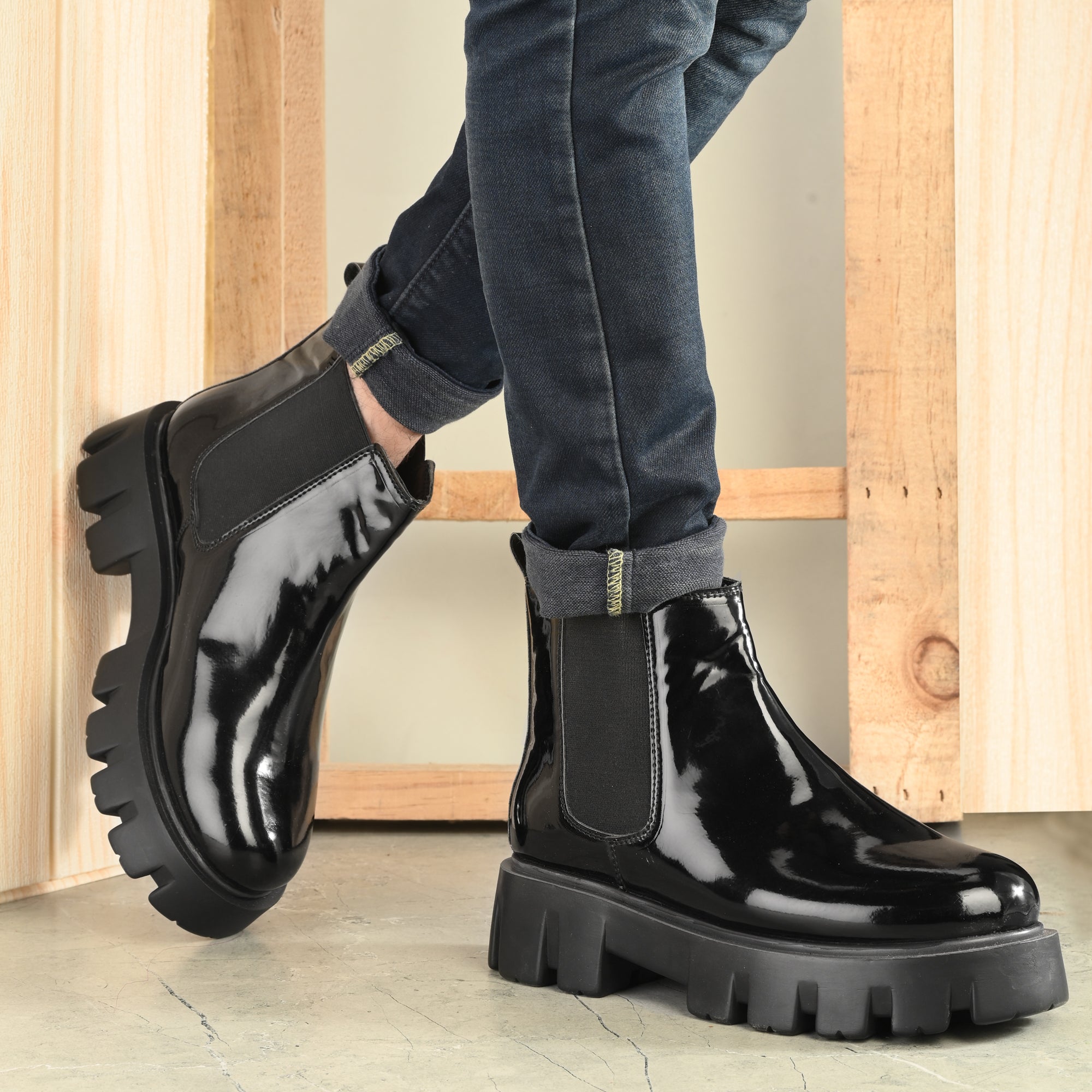 NOAK HANDCRAFTED GLOSSY BLACK CHUNKY CHELSEA BOOT